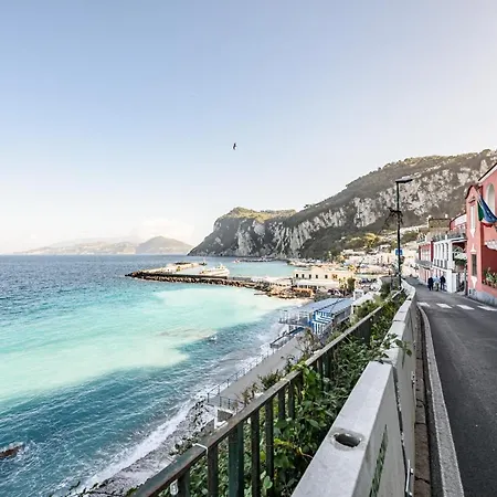 A Fenestella Caprese - Sea View Apartment Capri